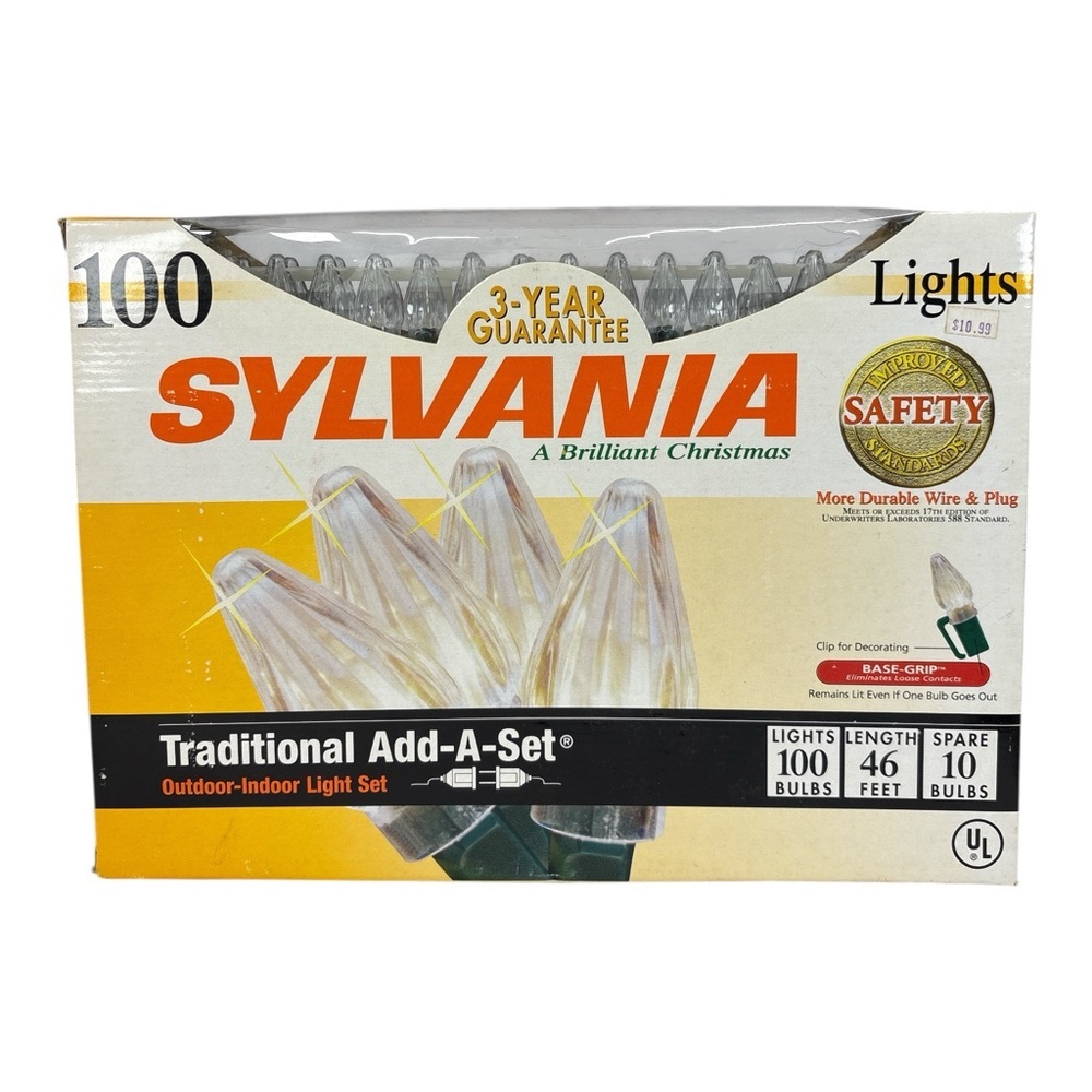 Sylvania 100 Brilliant Christmas Light Set Incandescent Out/ Indoor 46' Clear